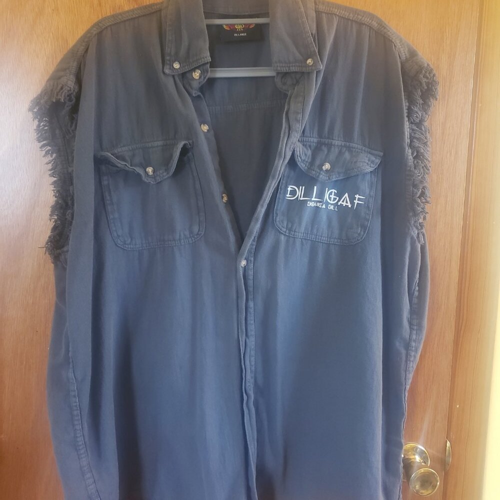 Dilligaf Bohica Bill Biker shirt, Sleeveless 2X in great condition Black Skulls
